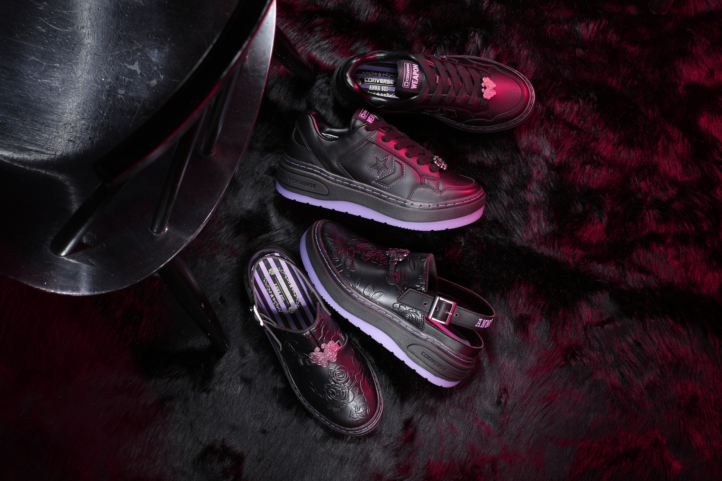 <center><small>CONVERSE × ANNA SUI</small></center>