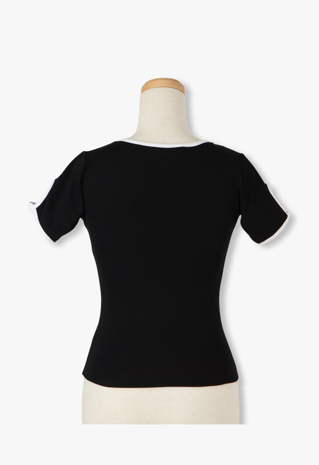 Cut-out sleeve t-shirt