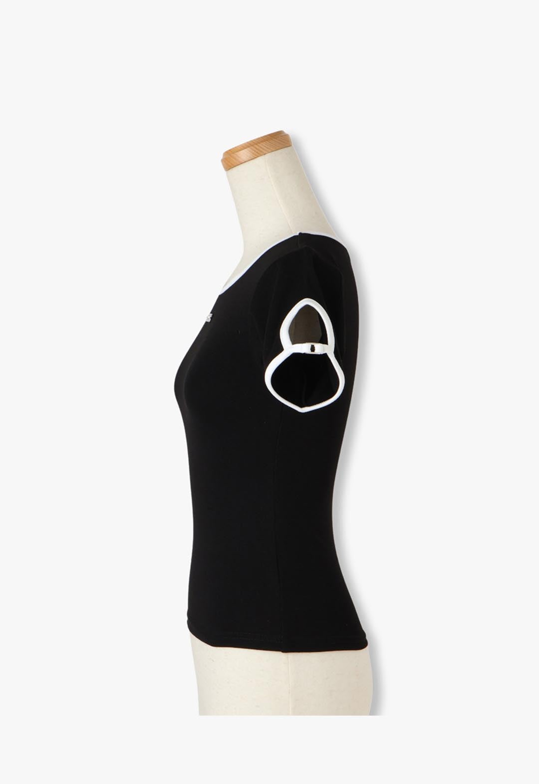 Cut-out sleeve t-shirt
