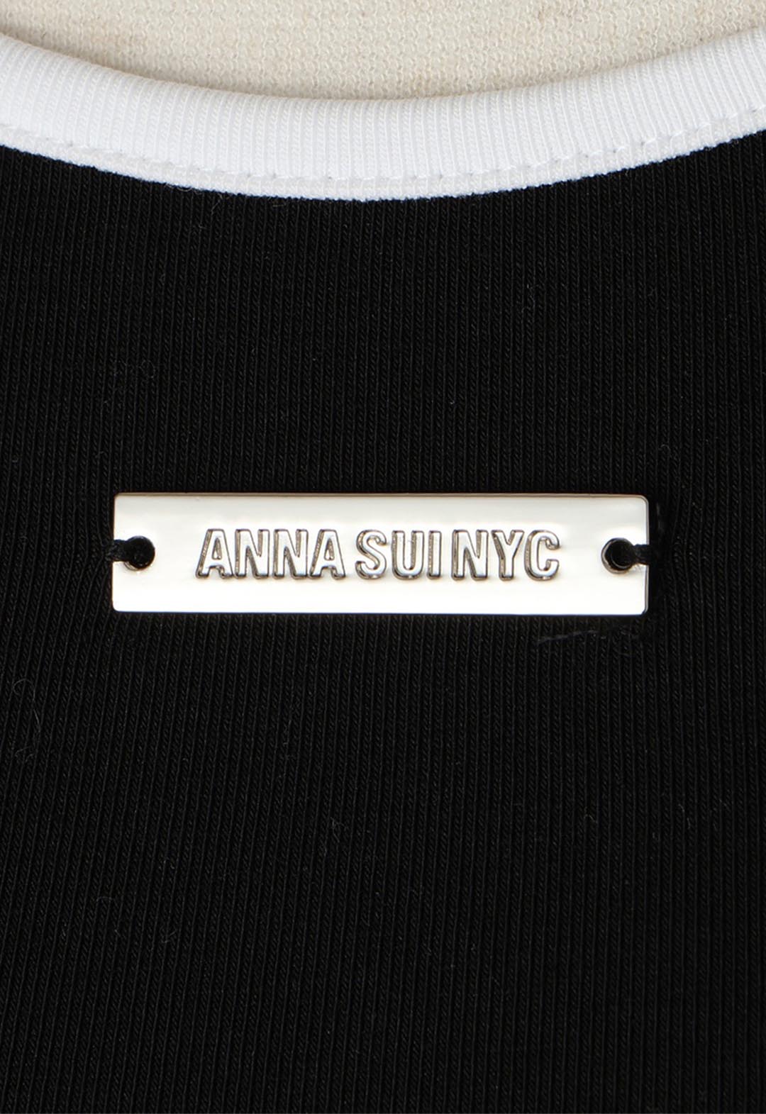 Cut-out sleeve t-shirt