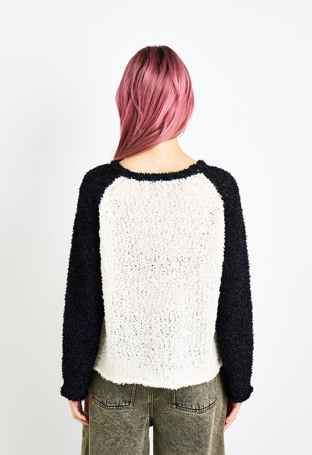 Flag Yarn AN Knit Pullover