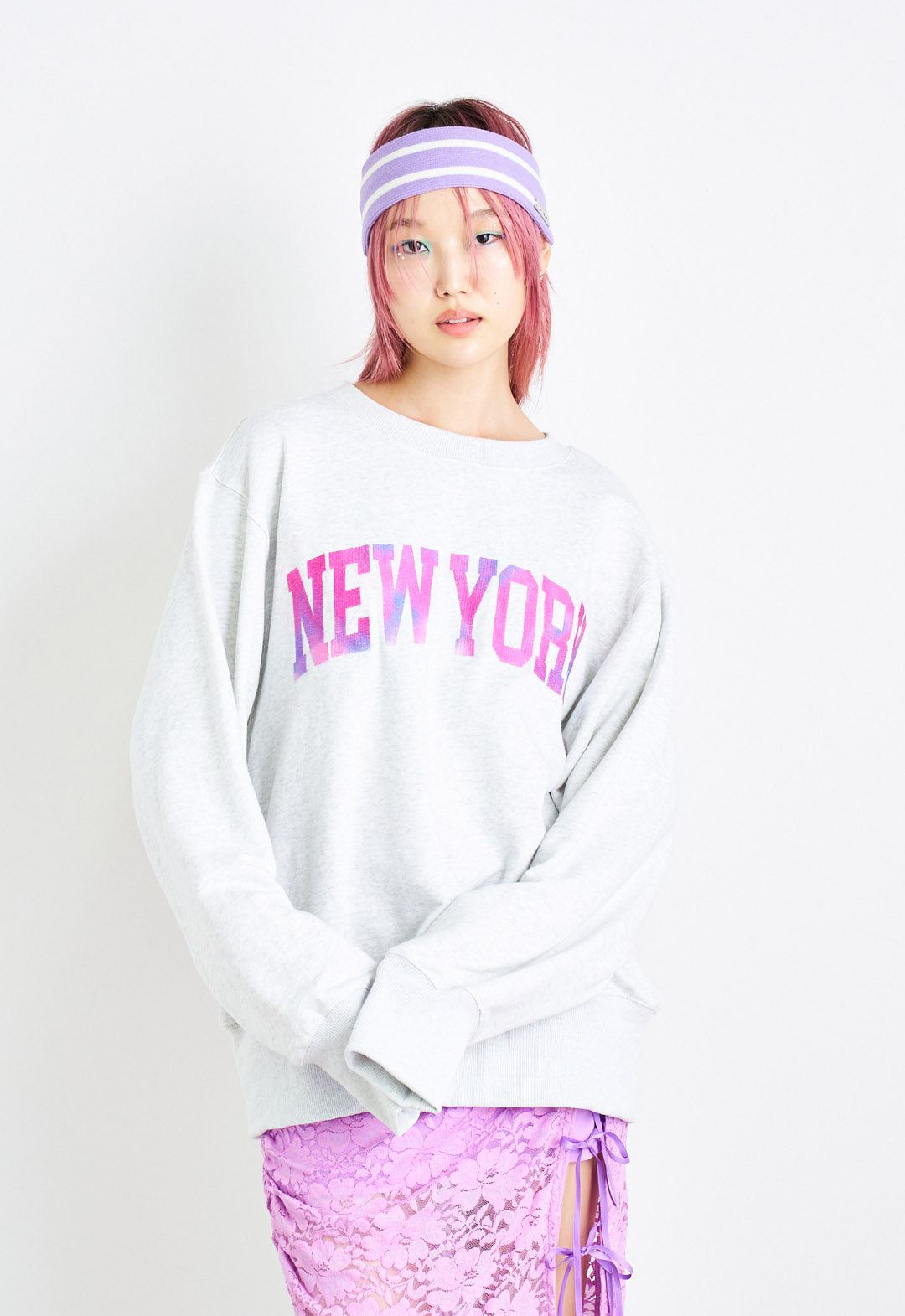Embroidered NY sweatshirt pullover