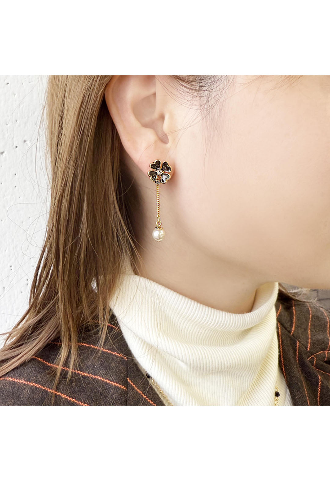 クローバー&バタフライモチーフ イヤリング