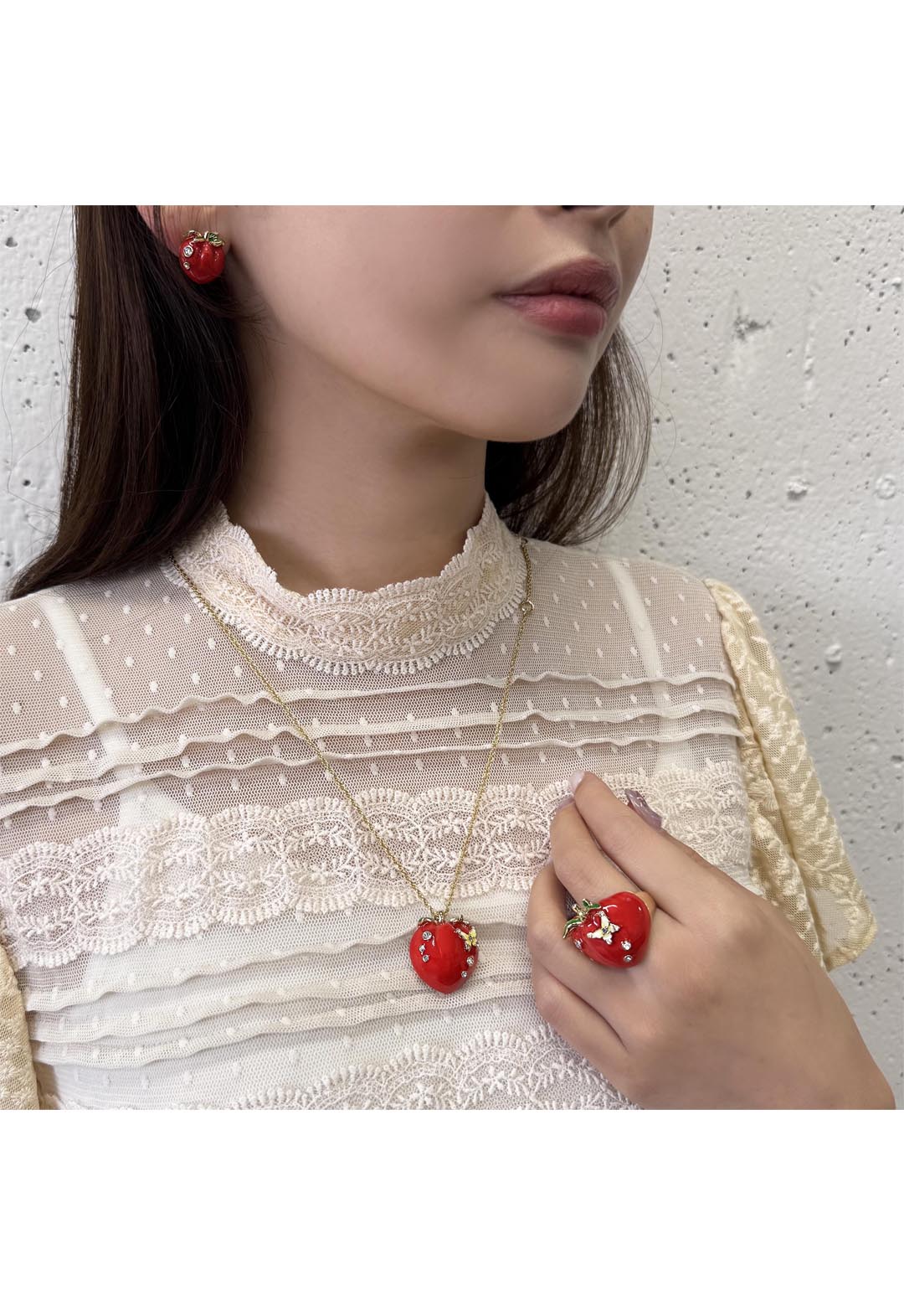 Tomato motif earrings
