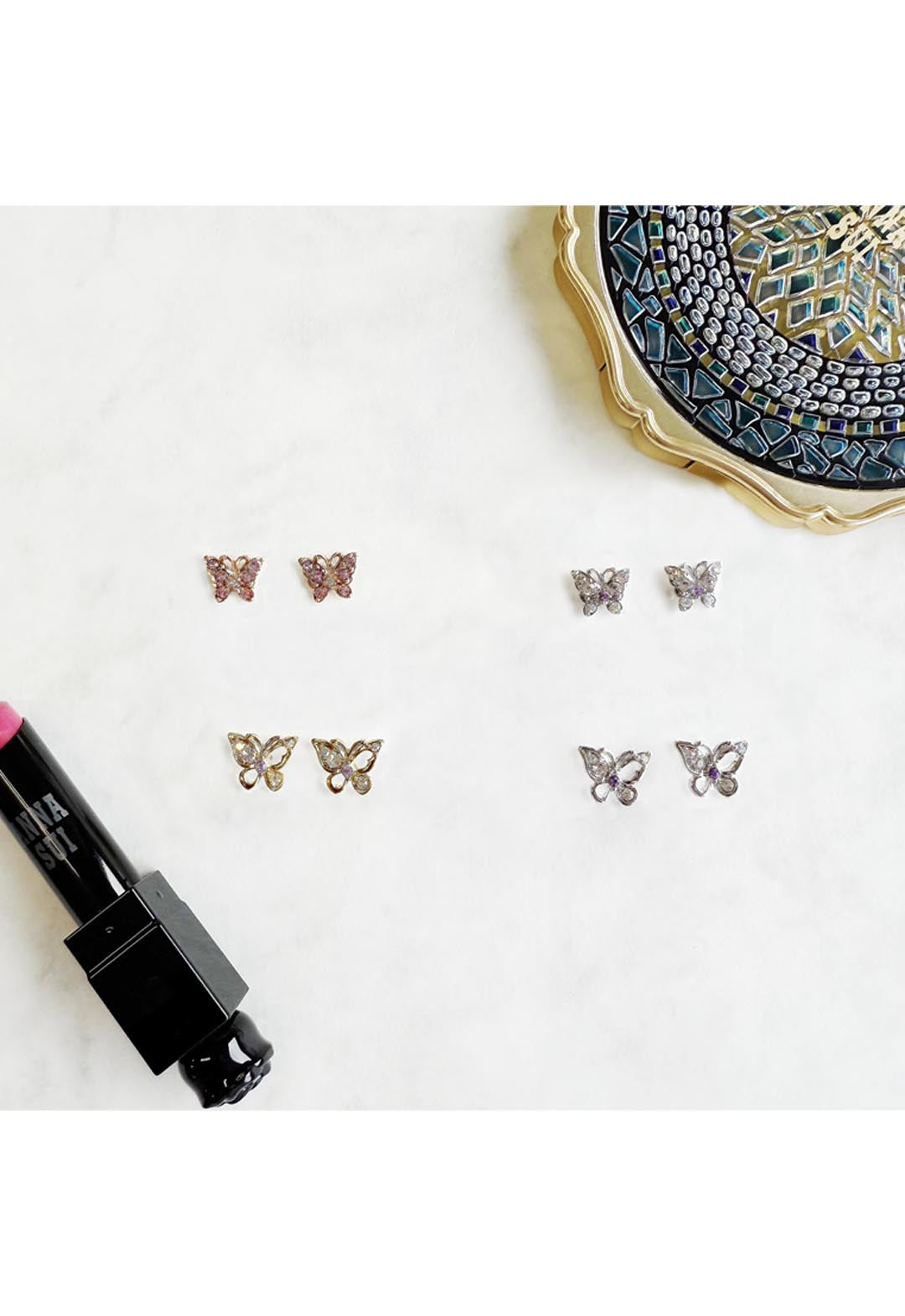 蝶モチーフ ミニピアス