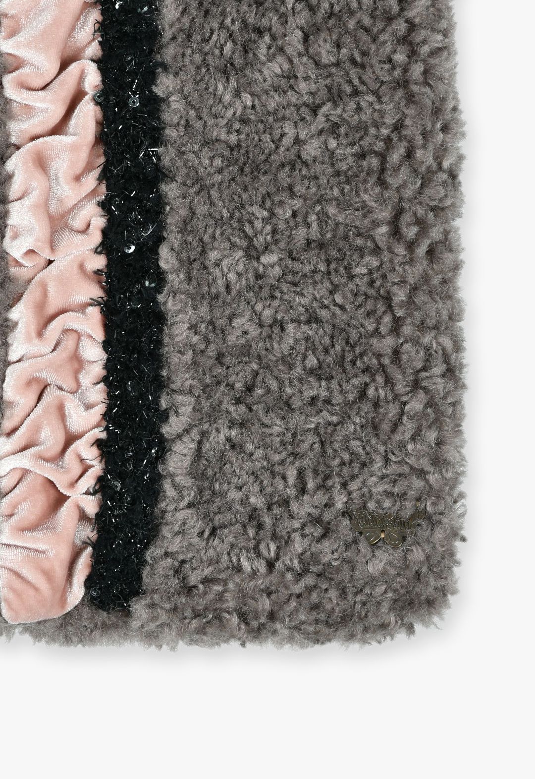 Eco-fur insert muffler