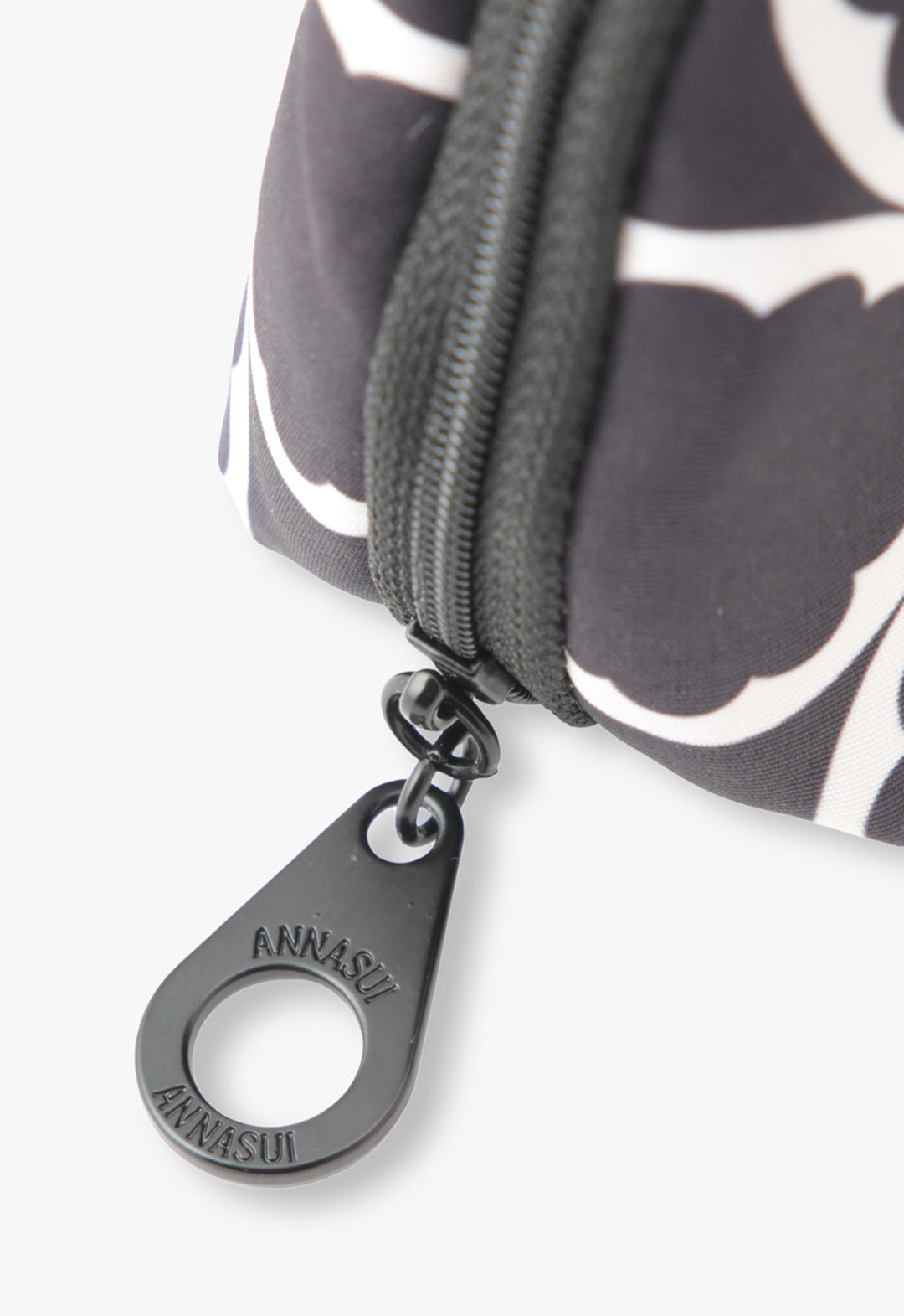 Vacation Round Pouch