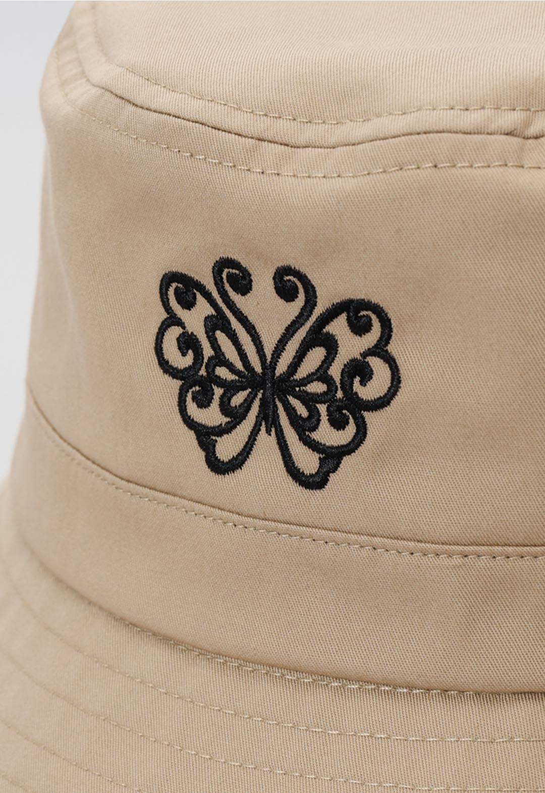 バタフライ刺しゅうクロッシェ