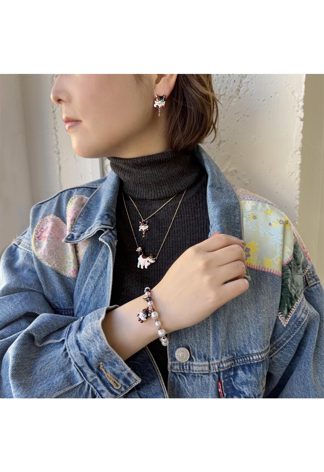 三毛ティティモチーフ ピアス