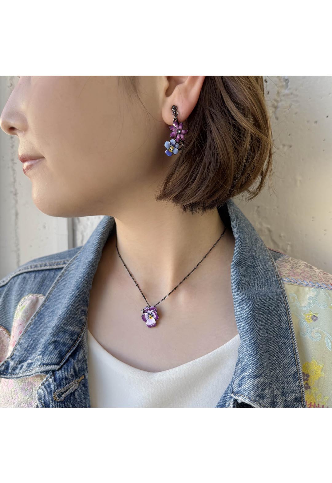 flower motif earrings