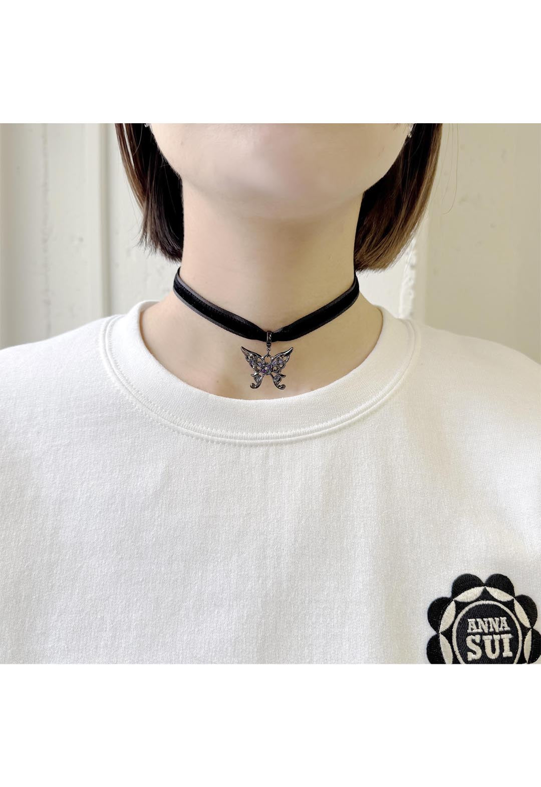 Butterfly motif choker necklace