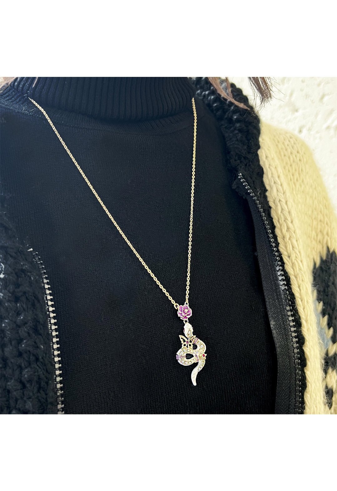 Snake motif necklace