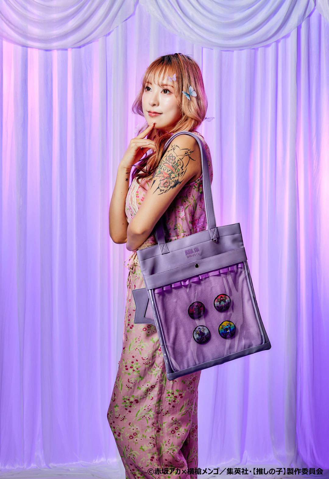 【推しの子】×ANNA SUI 推し活トートバッグ(トレカケース / 缶バッジ付) PURPLE