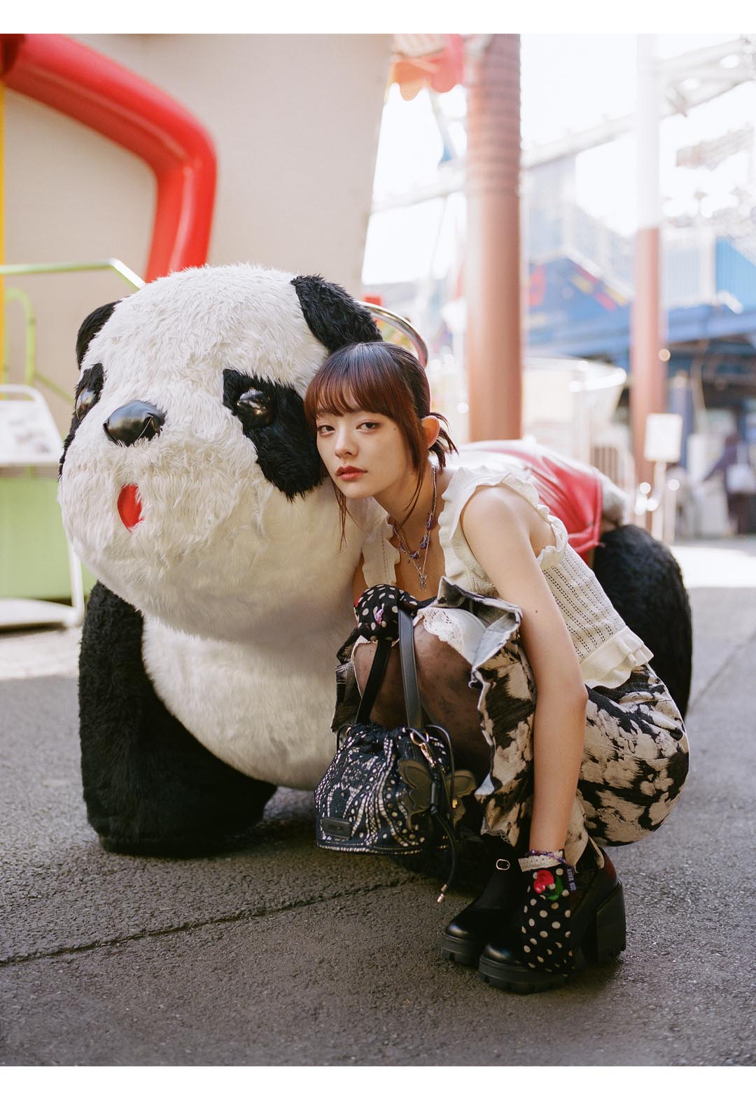 维多利亚风格镂空针织吊带背心