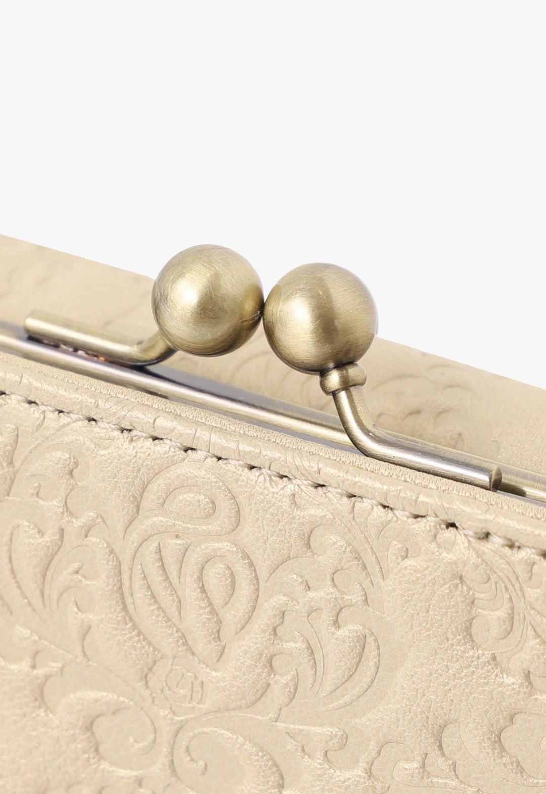 セルパン-二つ折り口金財布