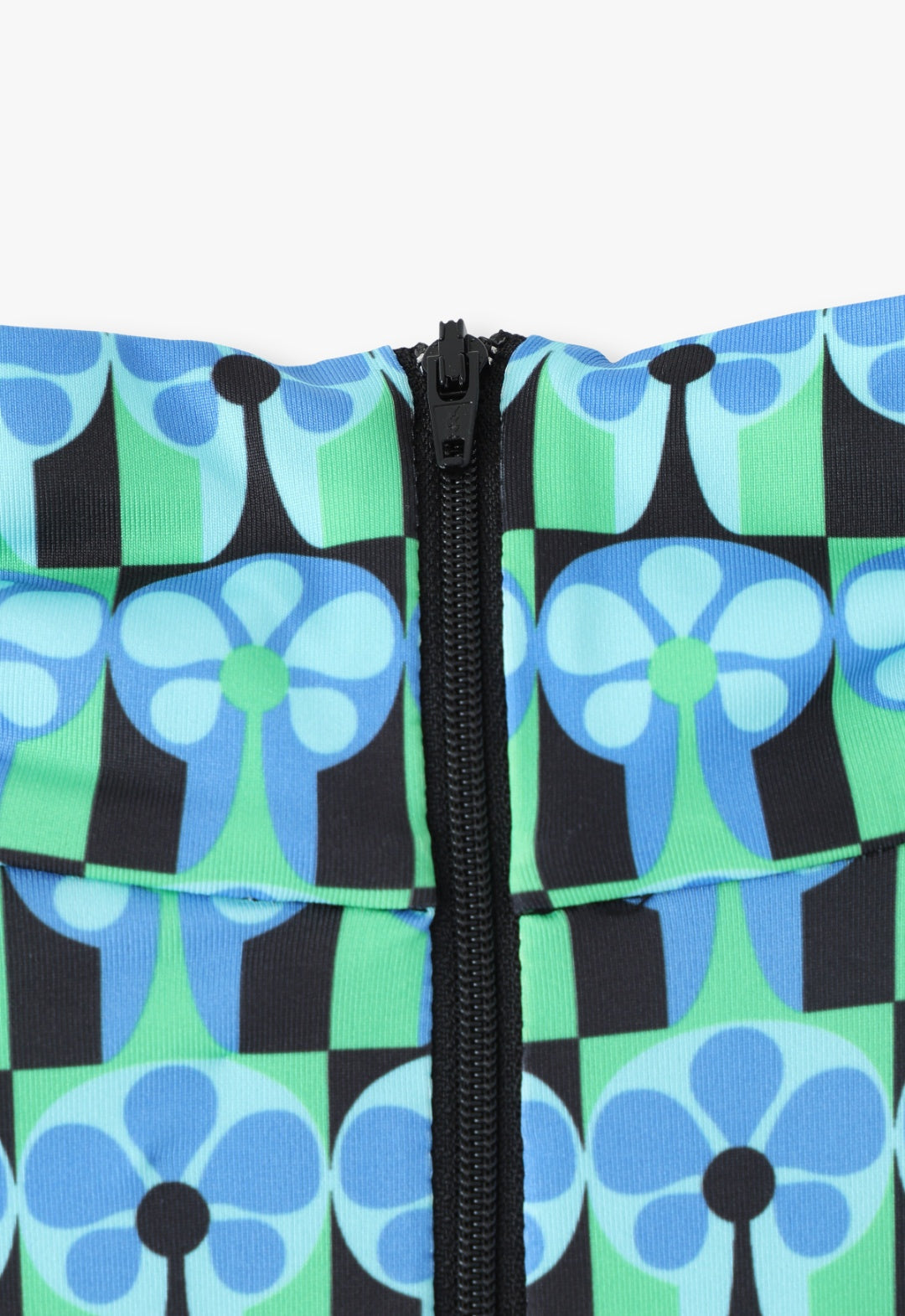 FLORAL CHECKERBOARD LYCRA TURTLENECK