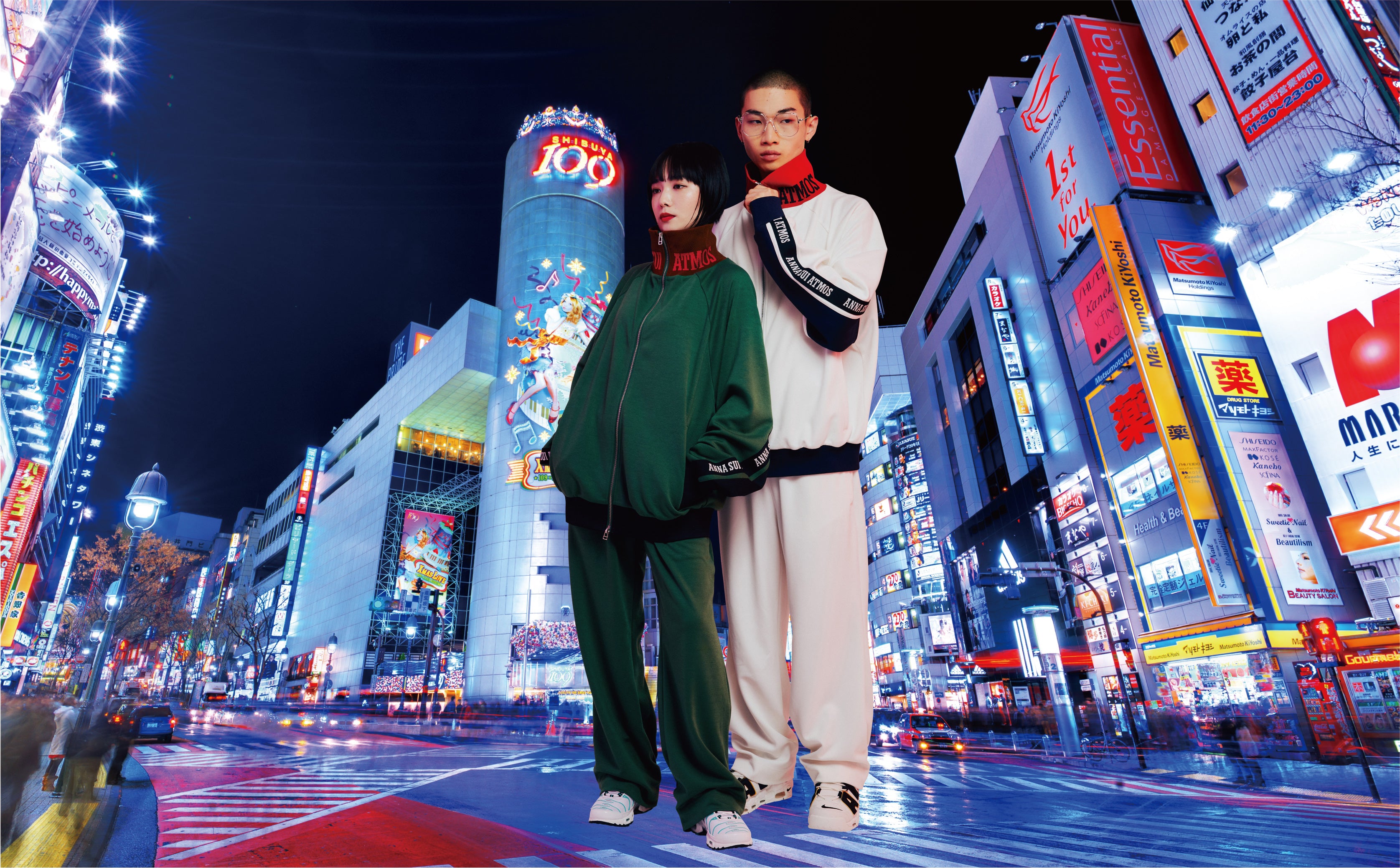 <center><small>1980年にNYで誕生した<br>ANNA SUI×atmos×Clarksのトリプルコラボが発売！</small></center>