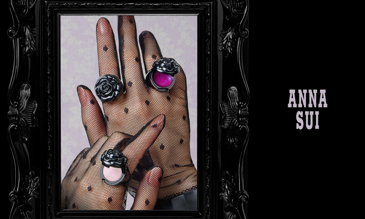<center><small>ANNA SUI COSMETICS <br>2026 HOLIDAY COLLECTION</small></center>