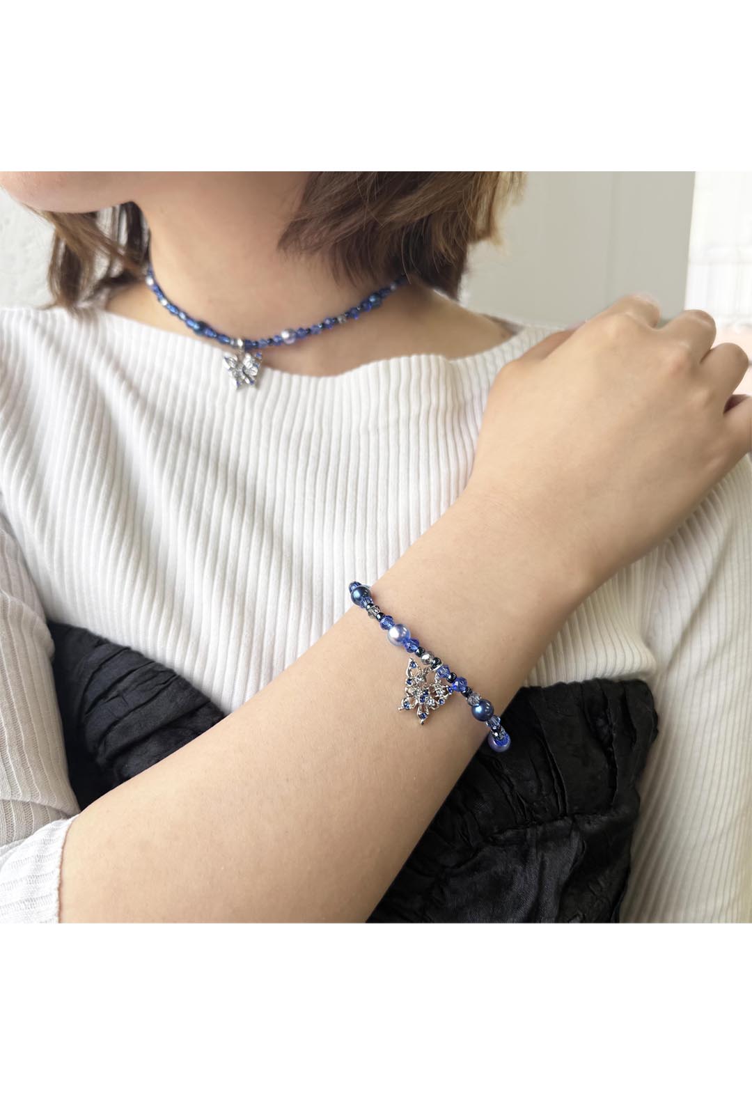 Butterfly motif elastic bracelet