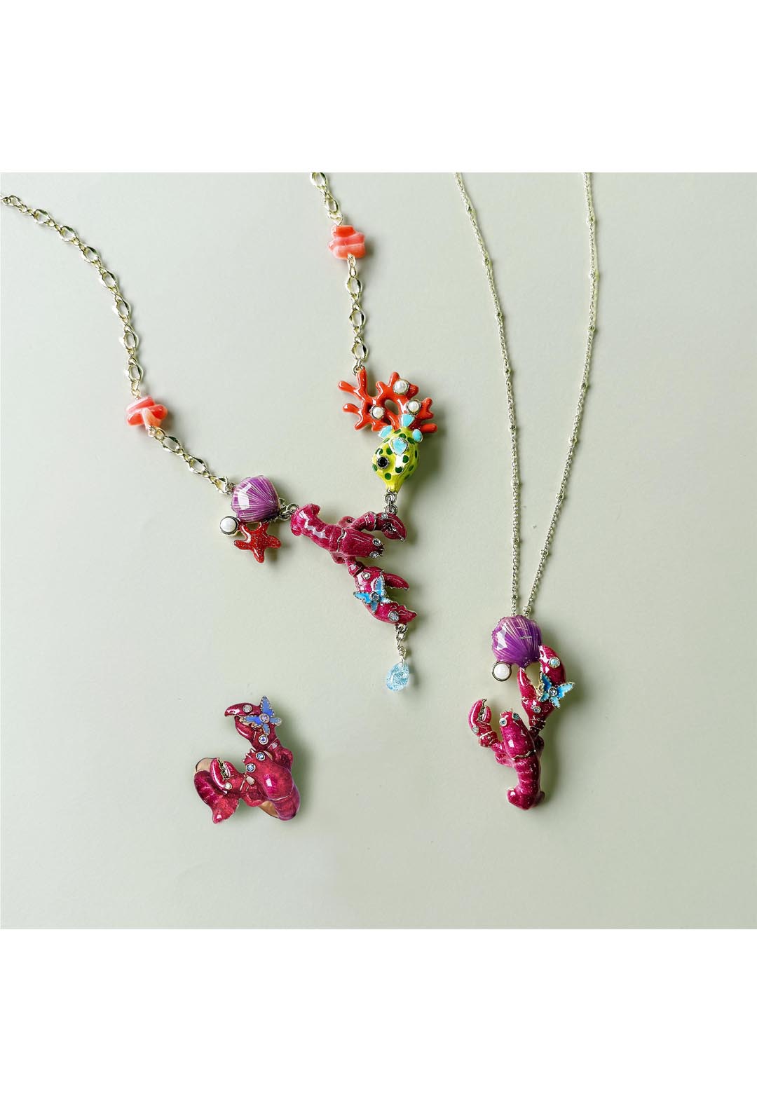 Sea creature motif necklace
