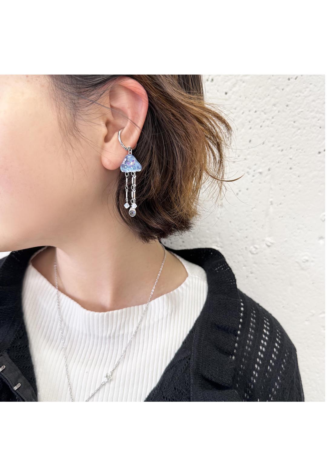 Jellyfish motif ear cuff