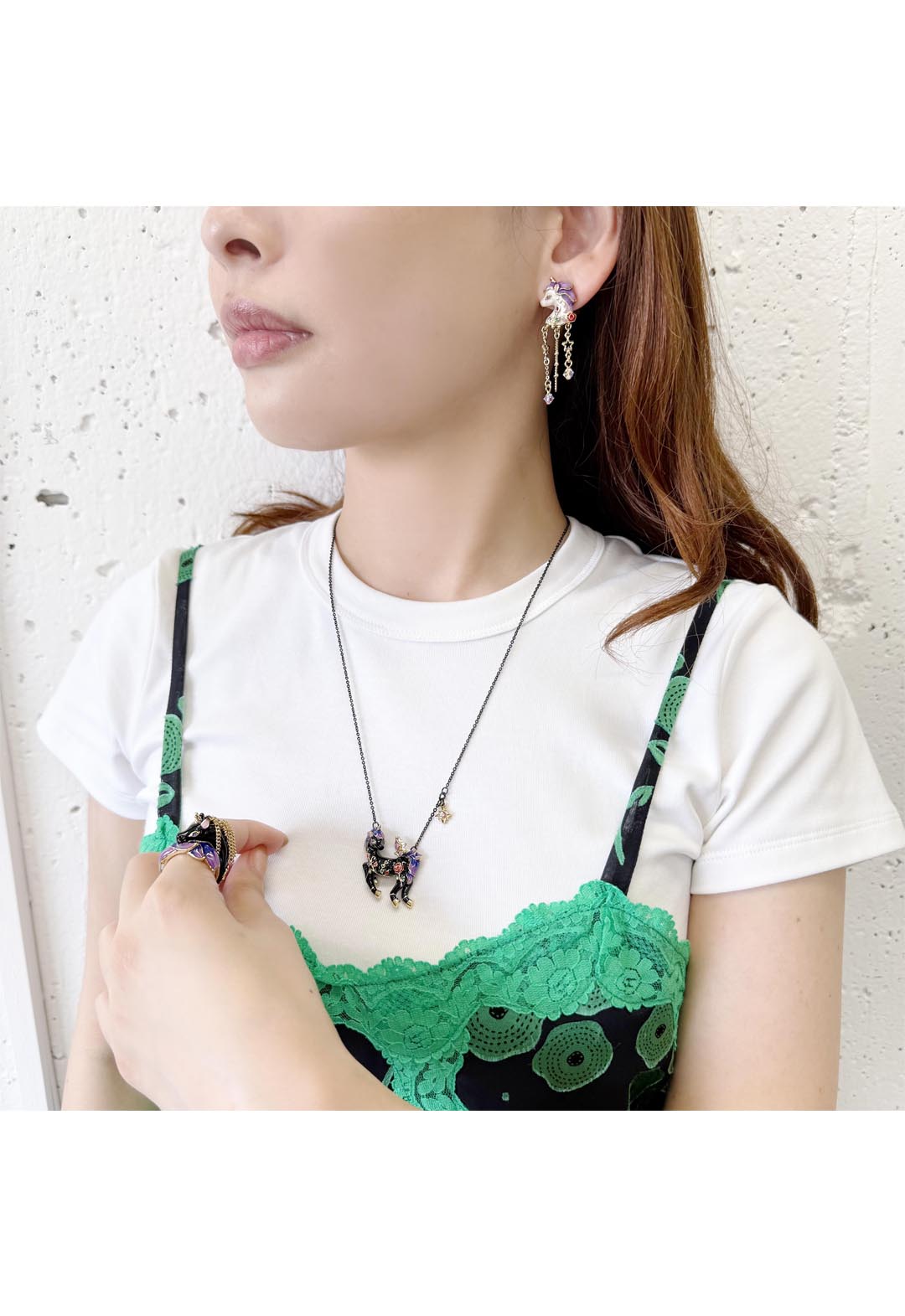 Unicorn motif necklace