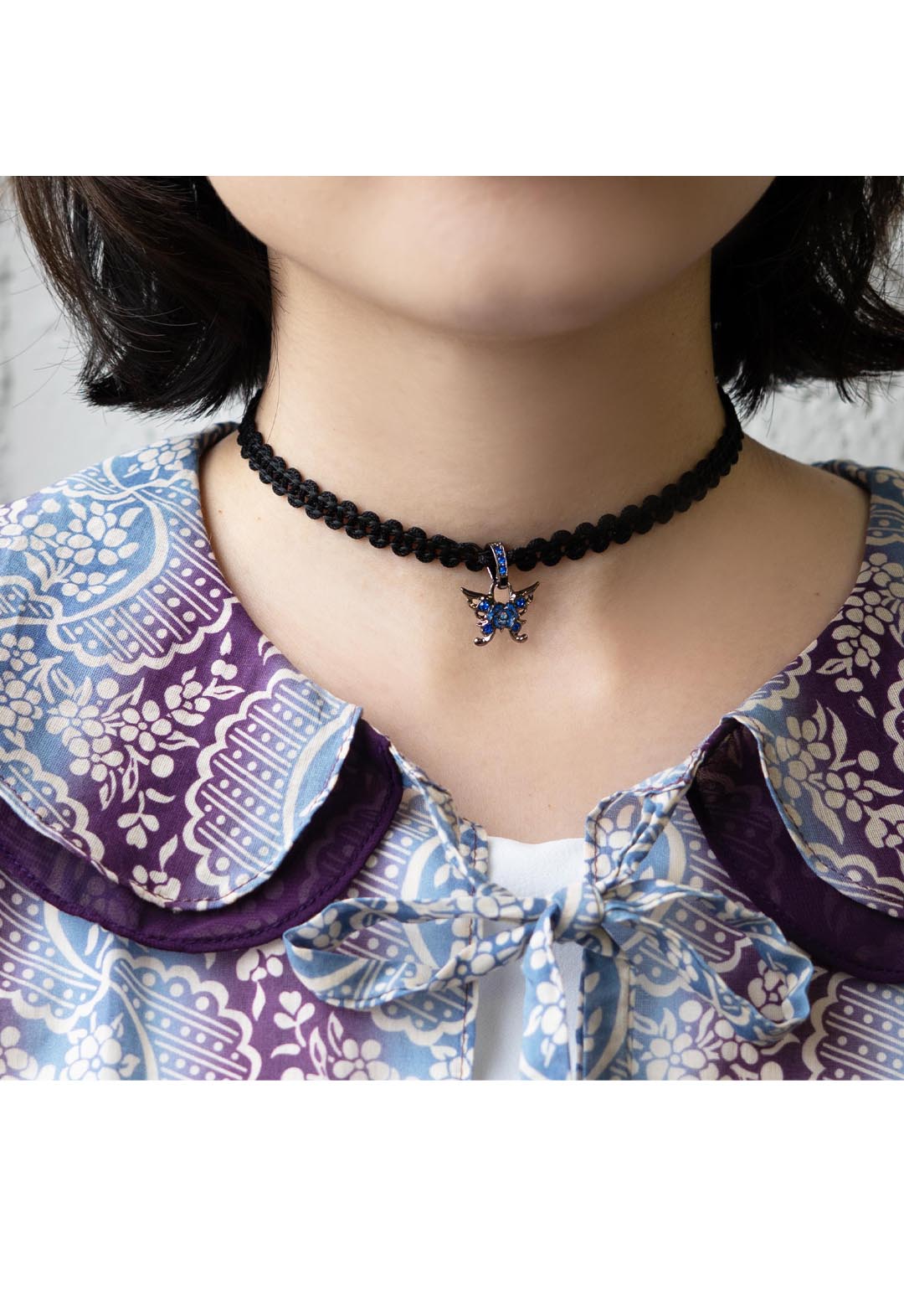 Zodiac sign color butterfly motif choker [Pisces]
