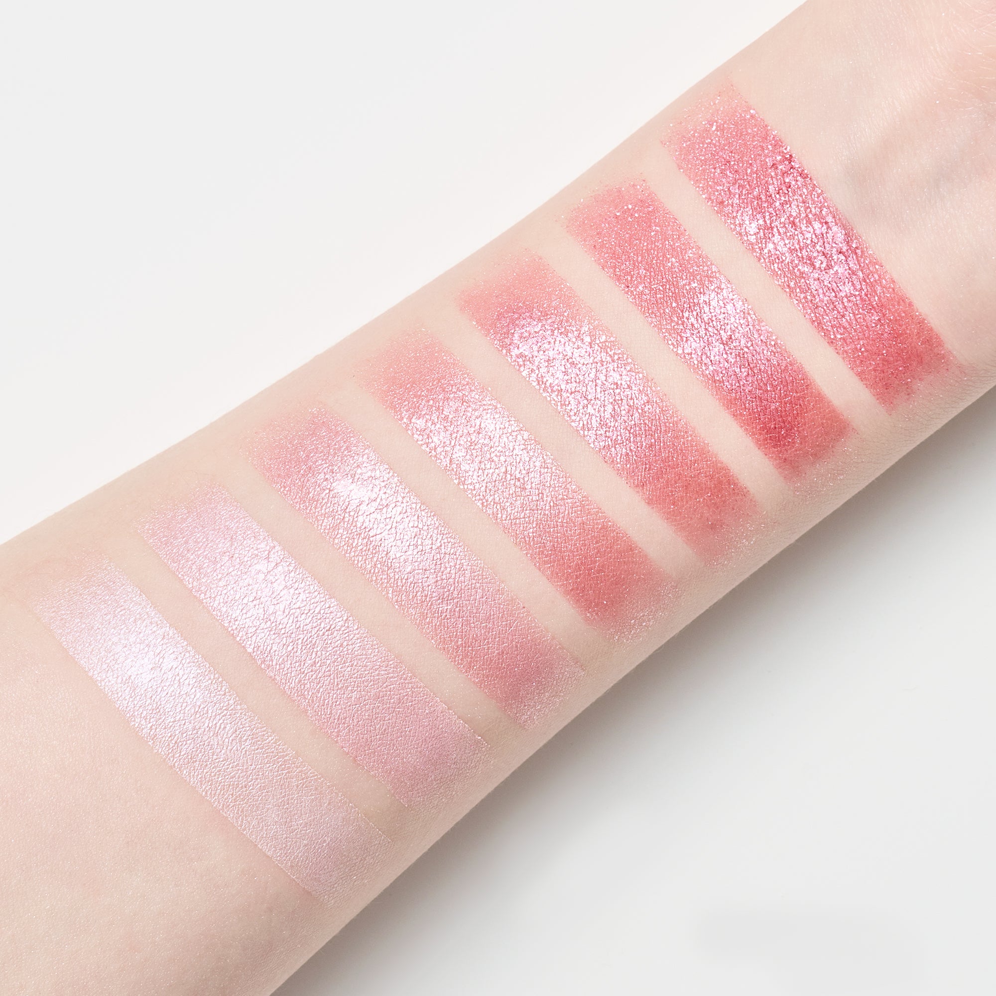 Shimmering Powder 01