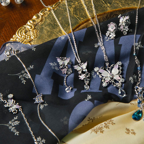 BUTTERFLY AND FLORAL MOTIF