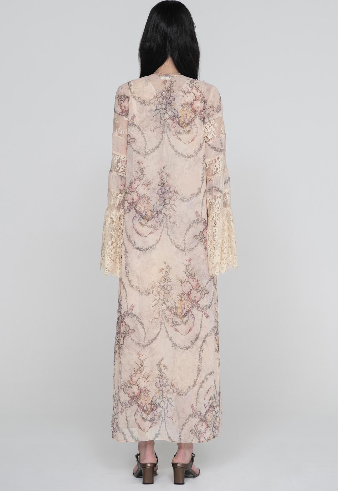 SPIRIT BLOOM CHAIR ROBE