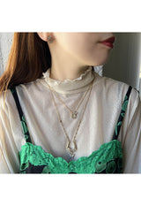 Horseshoe motif necklace