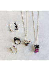 White cat motif necklace