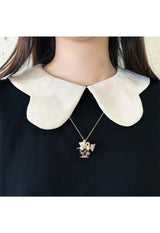 White cat motif necklace