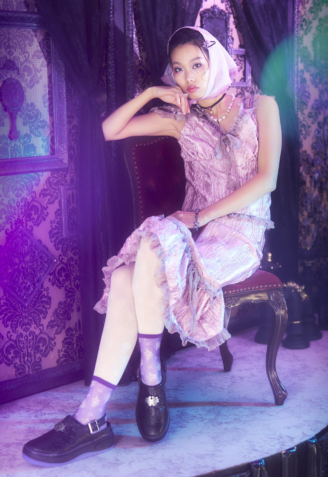 武器 PLTS CLG OX / ANNA SUI 黑色/紫色