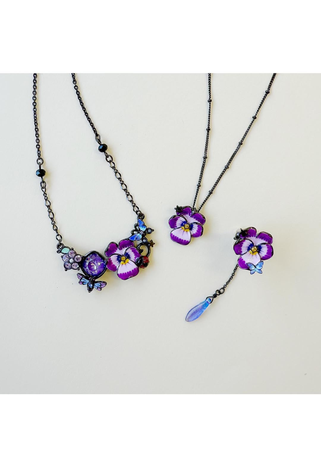 アナ スイ（ANNA SUI） フラワーモチーフ ネックレス