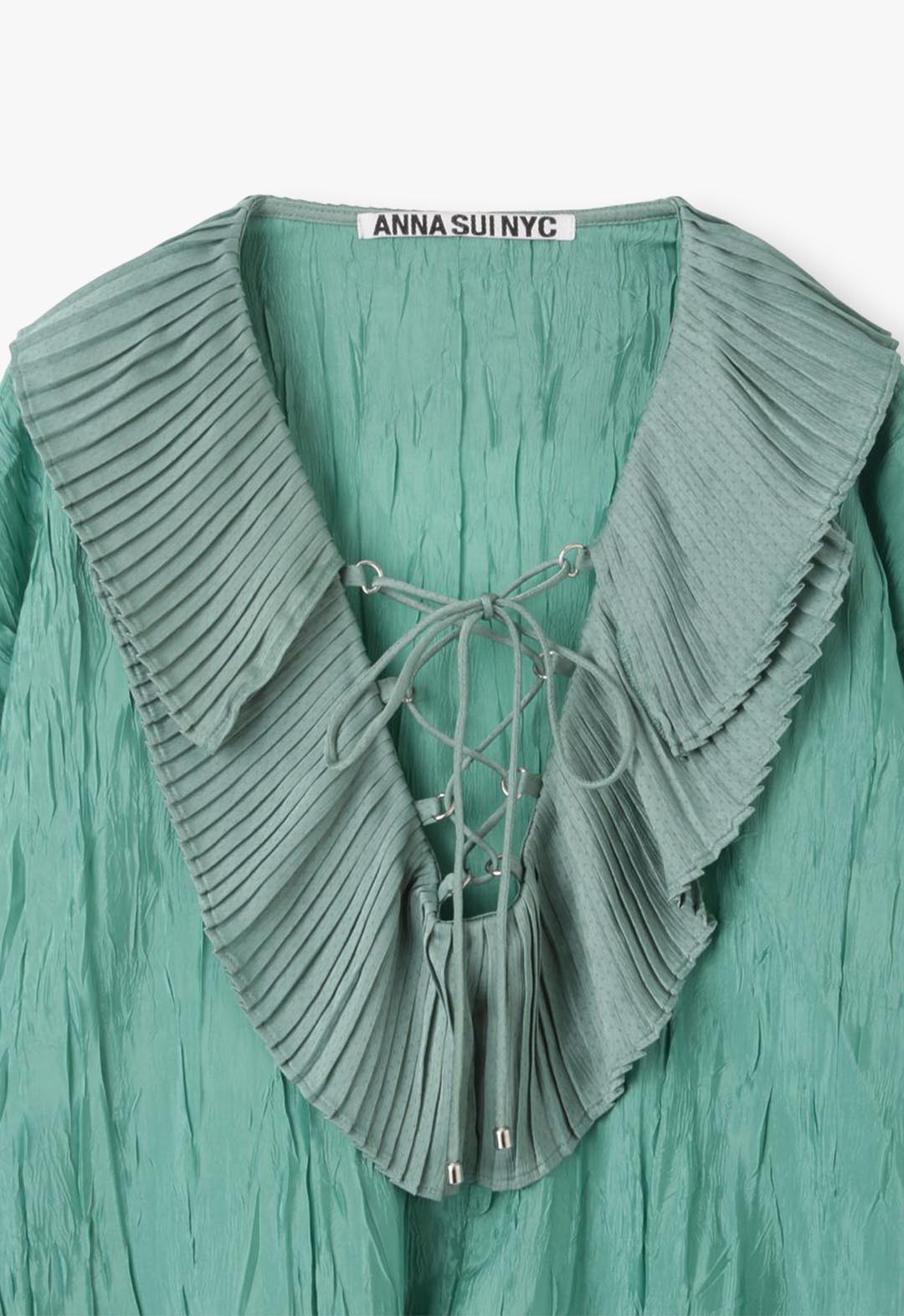 lace-up blouse