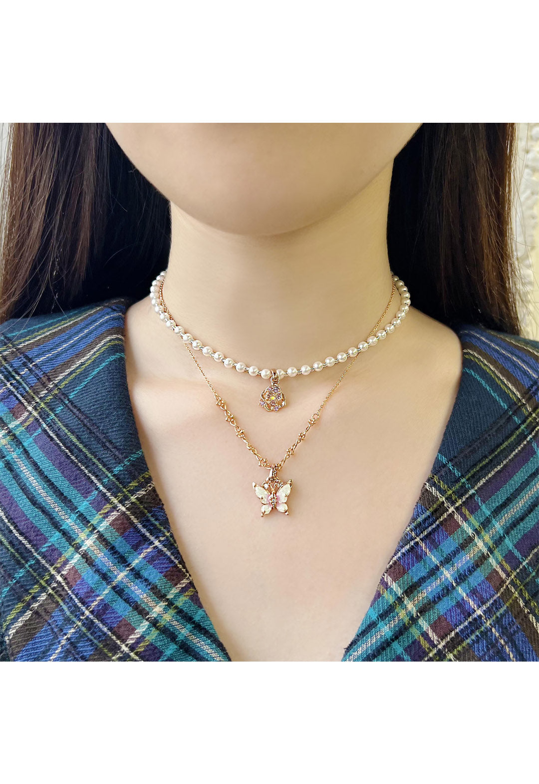 [Limited Edition Box Included] Butterfly and rose motif 2-piece necklace set