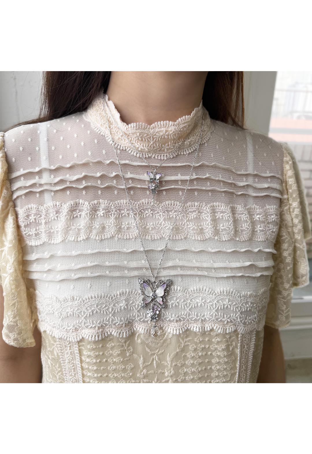 蝶 小花モチーフ ネックレス