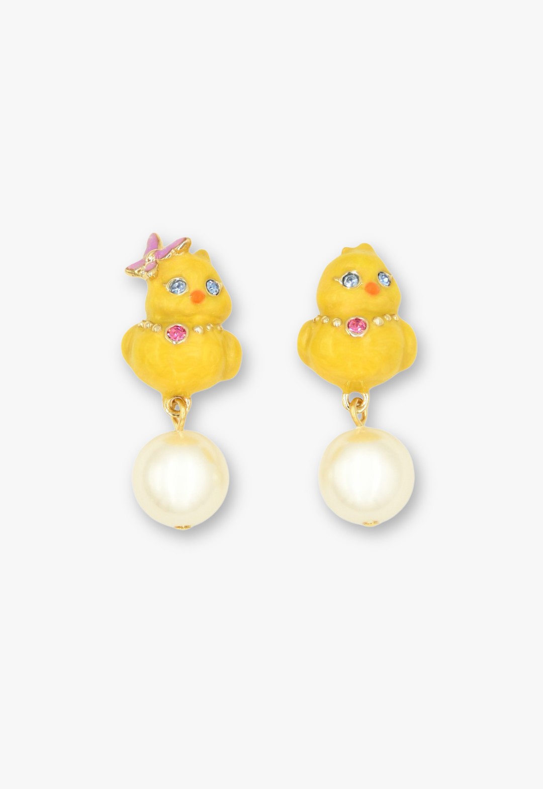 Chick motif earrings