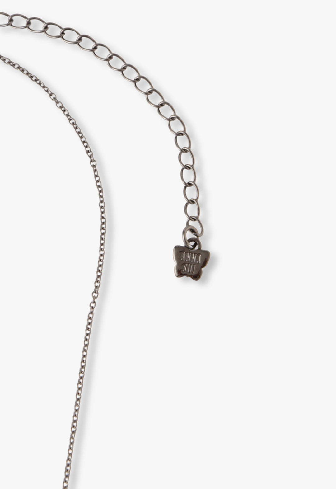 [Limited Edition Box Included] Butterfly and rose motif 2-piece necklace set
