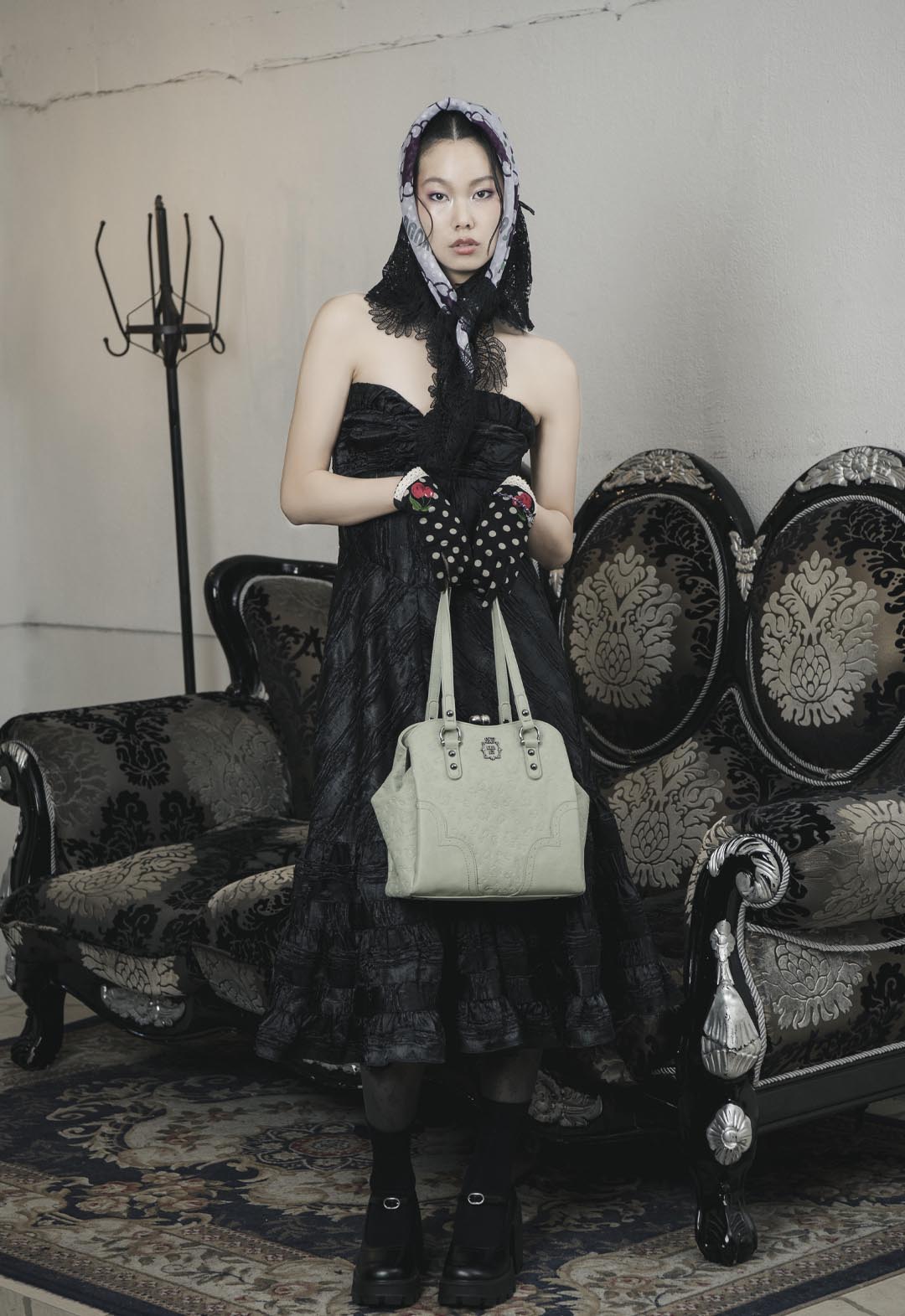 【线上独家】高贵双向搭扣手提包