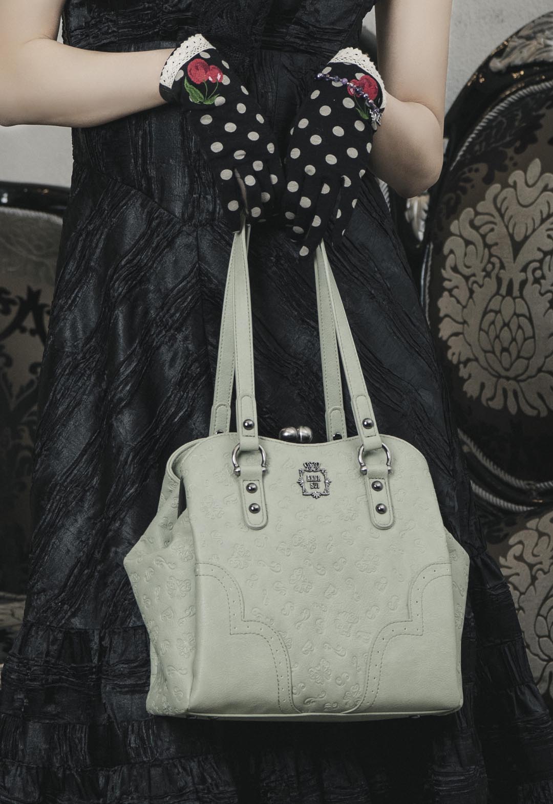 【线上独家】高贵双向搭扣手提包