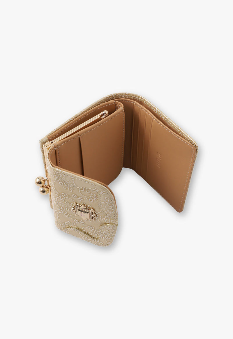 Roomy 2-fold wallet